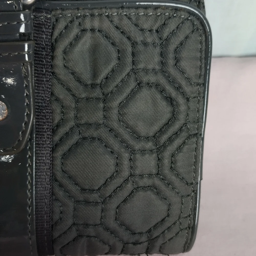 Vera Bradley Gray Quilted Organizer Wallet Magnetic Snap Closure